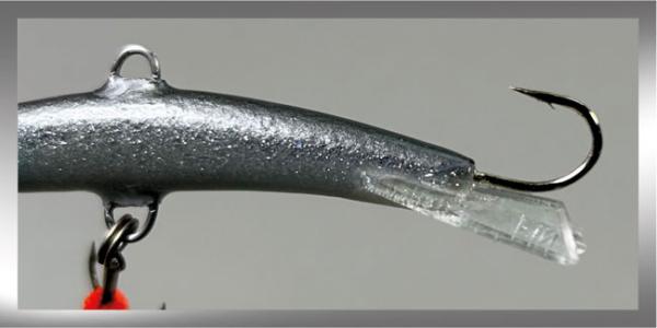 Balance Jig Hopeakala, Farbe: Grey Fish Glitter 312G, 15 Gramm, Länge: 6,5 cm von The Finnish Lure Company (Jarmo Rapala)